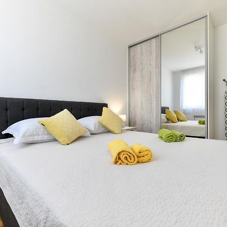 Modern Apartment For 2025' Vacation In Zadar Dış mekan fotoğraf