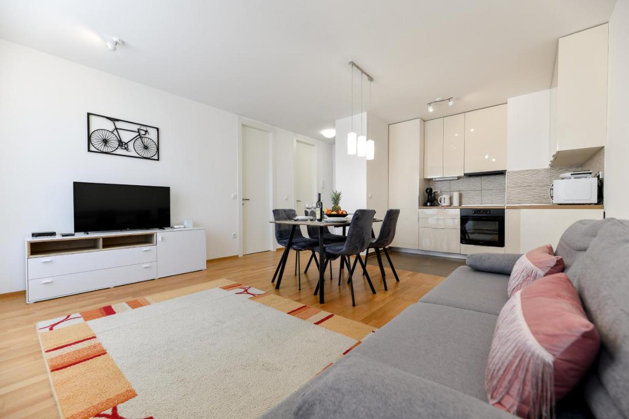 Modern Apartment For 2025' Vacation In Zadar Dış mekan fotoğraf