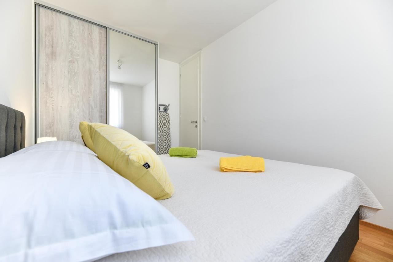 Modern Apartment For 2025' Vacation In Zadar Dış mekan fotoğraf