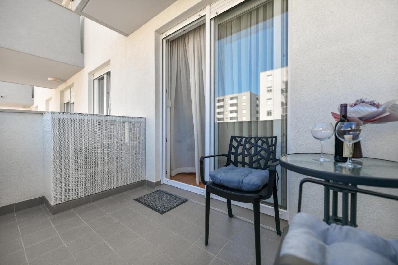 Modern Apartment For 2025' Vacation In Zadar Dış mekan fotoğraf